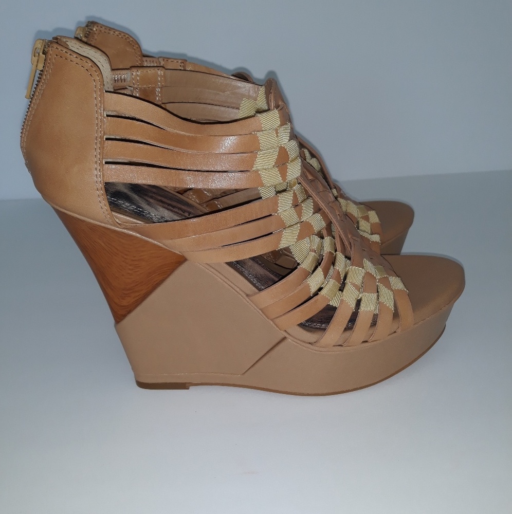Gianni Bini Platforms